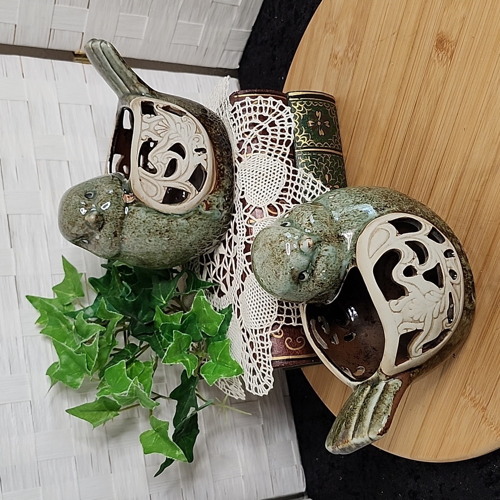 ✌️(2) VTG GREEN GLAZED & FILIGREE BIRD TEALIGHT or VOTIVE HOLDERS ~SET of TWO